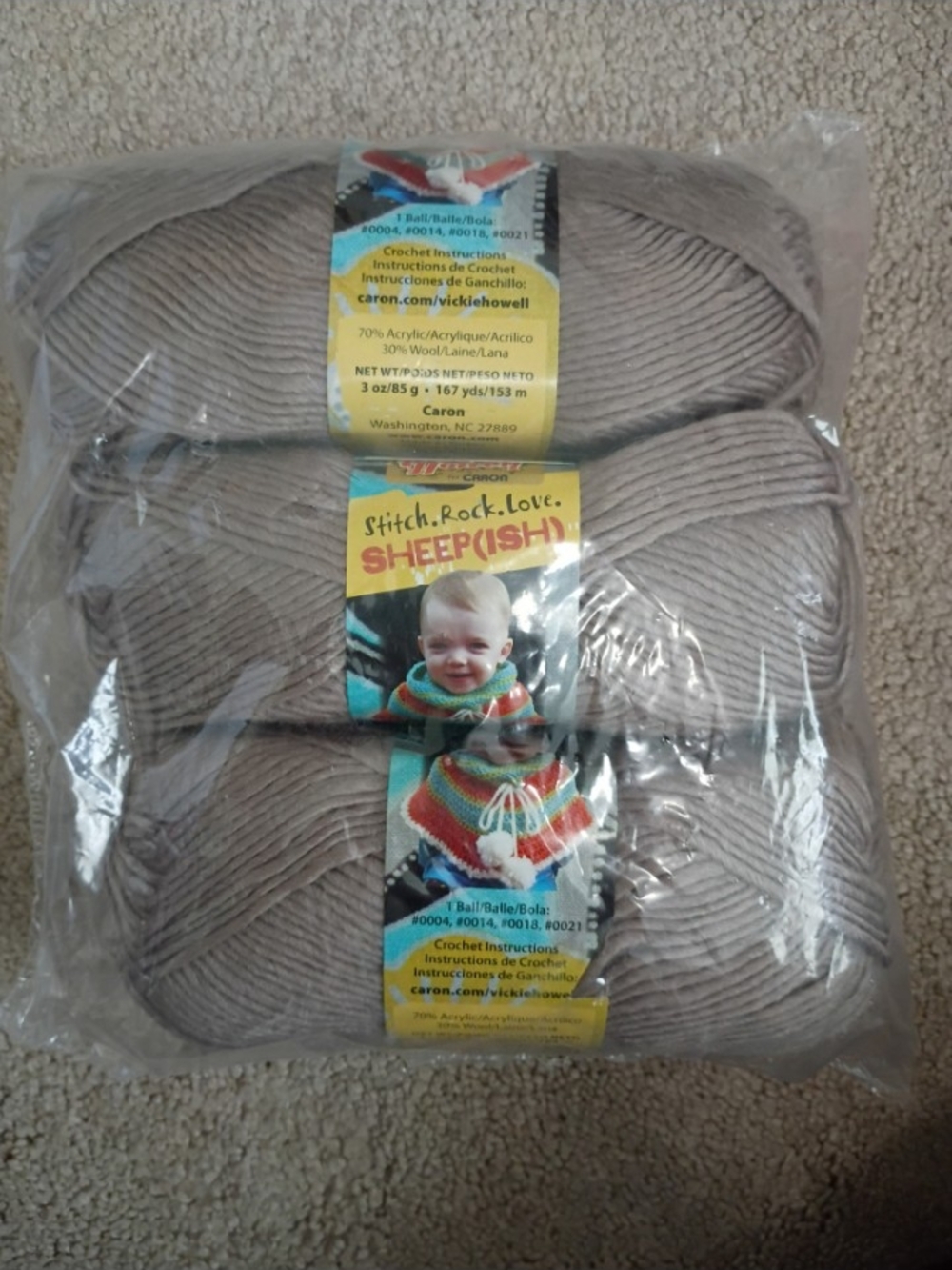 BERNAT SHEEPISH VICKIE HOWELL set of 3 yarn 70% acrylic 30% wool color Taupe New